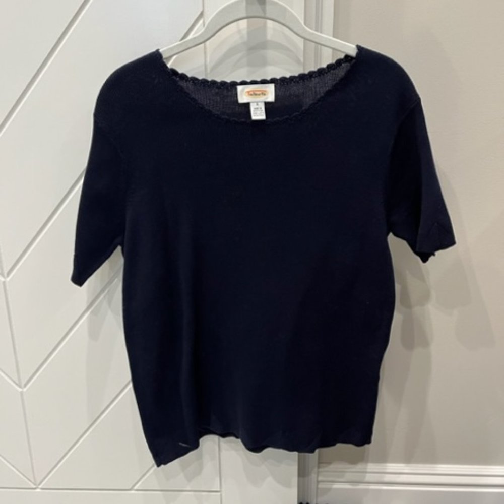 EXCELLENT CONDITON! BEAUTIFUL NAVY BLUE TALBOTS SWEATER
